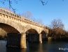 Posé sur la rivière.